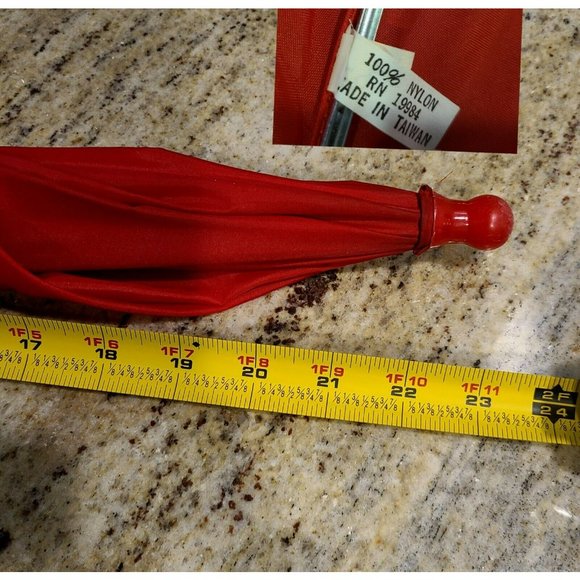 Vintage Little Orphan Annie Umbrella. Red Leapin Lizards Sandy 1982 Tribune - Picture 11 of 12